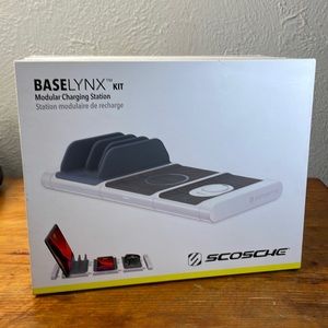 Base Lynx modular charging station